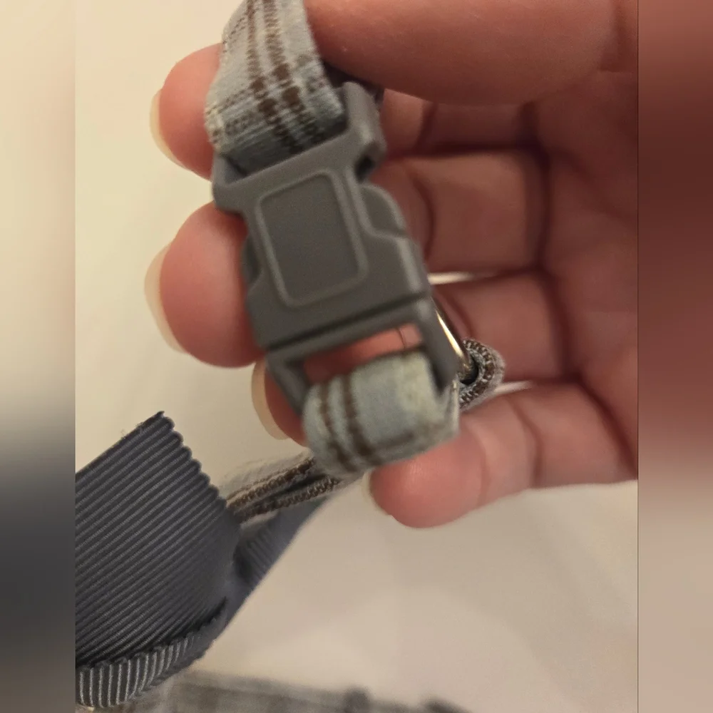 Qwinee plaid harness